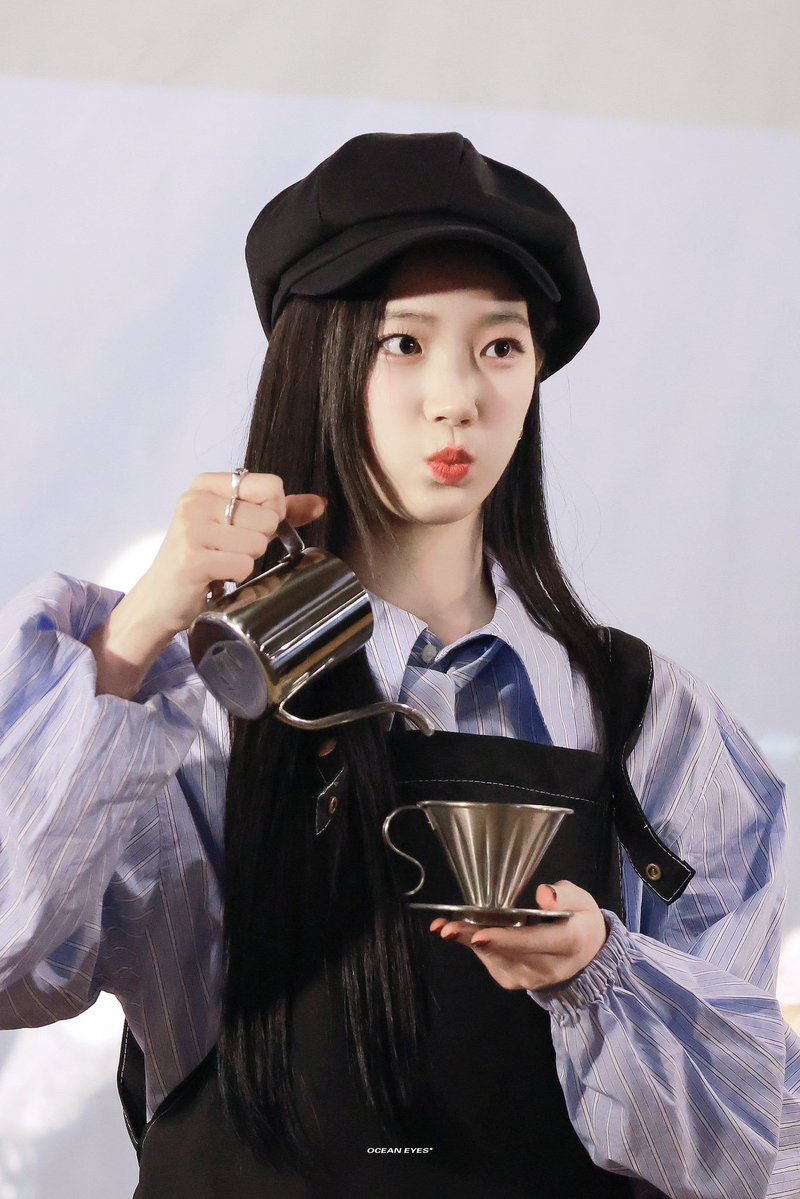 ohdicupid's tweet photo. con la temática de pastelita de stroberi vine a darme una vuelta al #𝐵erry𝜗𝟏stː𝔉αns𝕚gn 🍓 a ver si me logro llevar una firma en la frent, that’s the reason why i #𝔍o͟𝕚n𓈒࣪ꕨの𝐶ake𝑏αr membership, para llevarme la amistad de todas >.-

ℭa͞ra𝕥 ☆ ℭake #𝚅ahn https://t.co/PkwLruFSRB