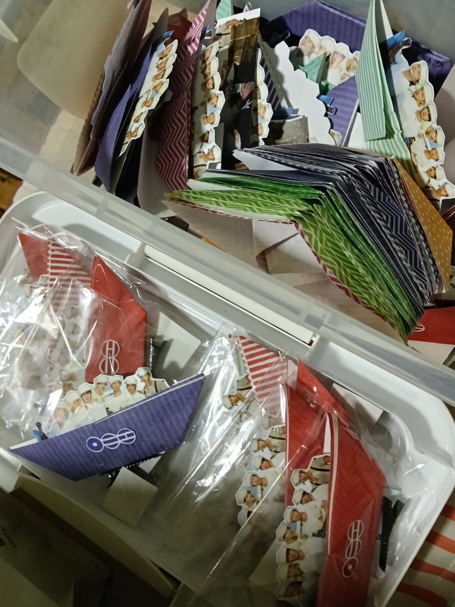 ajiinomen's tweet photo. Armys de mierdq espero y me acepten mis freebies, los hice con muxxo amor (los vengo haciendo desde mayo 😭) https://t.co/XZABI4EKKQ