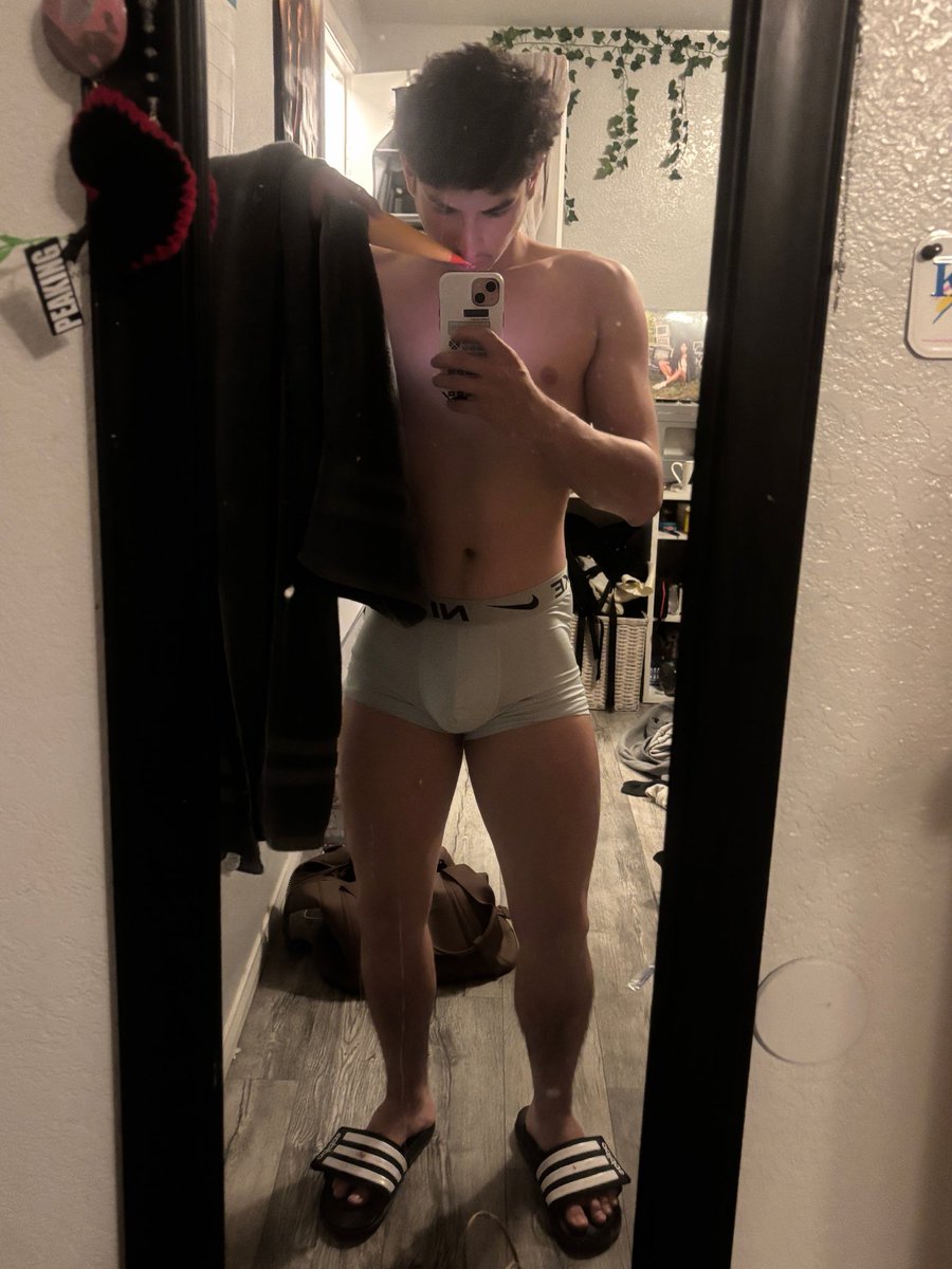 mmotopapi's tweet photo. Working on a UVclub https://t.co/AkutFtGlq9