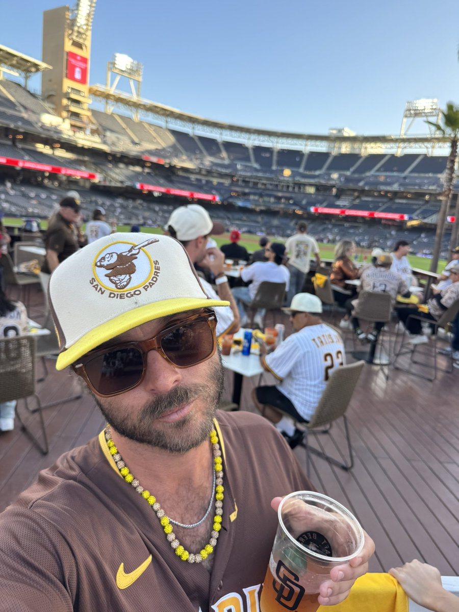 TweetinDylan's tweet photo. Who’s here at the world’s best ballpark tonight? #ForTheFaithful #Padres #postseason https://t.co/ADv6KYaz6V