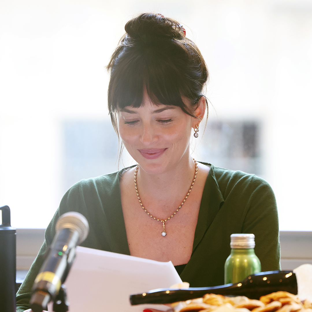 nbcsnl's tweet photo. Dakota Johnson at read-thru!!! https://t.co/OPQrI6eujn