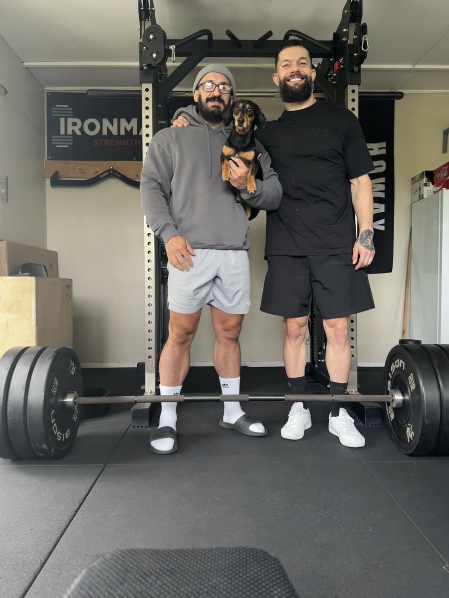 FinnBalor's tweet photo. Gan canny, mate!  🖤🤍🖤🤍 https://t.co/Pq0bFpP8BW