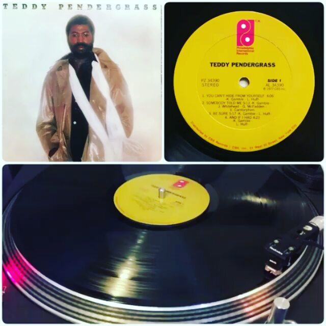 barbarae_4ld's tweet photo. "You Can't Hide From Yourself! ".. @house_nation_chicago ✊
• • • • •
Records like this is what motivates me to keep posting
This music is Timeless. Just as dope today as It was in 77
Frankie Knuckles @iamchip_e_ and Joe Smooth did a cover of https://t.co/eYKL7EeZxL