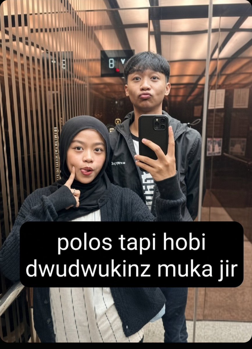 NBrot's tweet photo. Cowoknya terpaksa ga sih
https://t.co/JBKdCjgRF9 https://t.co/i8oFBlZBps