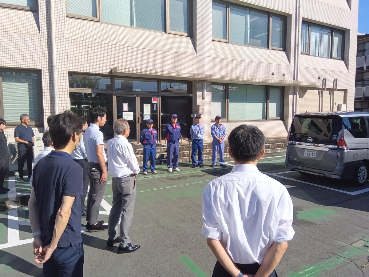 mlit_kitasyuto's tweet photo. 【#令和８年９月台風25号 対応】被災地支援のため、当事務所よりTECFORCE（緊急災害対策派遣隊）を本日千葉県君津市に派遣しました。
被災地の早期復旧に向け、支援を行います！
(災害情報HP)https://t.co/V84Lw45xUB https://t.co/UxFIkPP5wm