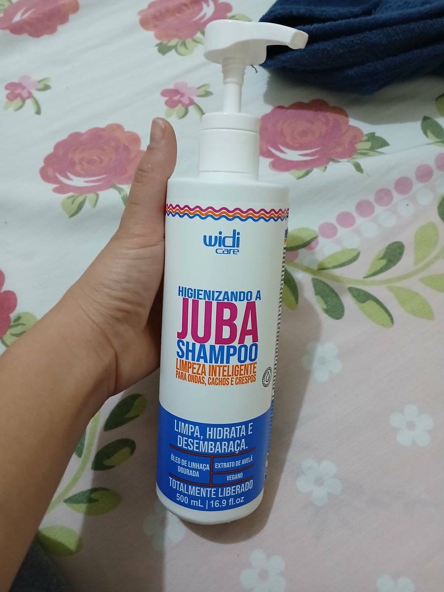 kotarousz's tweet photo. esse shampoo higienizando a juba da widi care não agregou em nada no meu cabelo a mesma coisa de ter usado um seda https://t.co/97VQjzdTYP