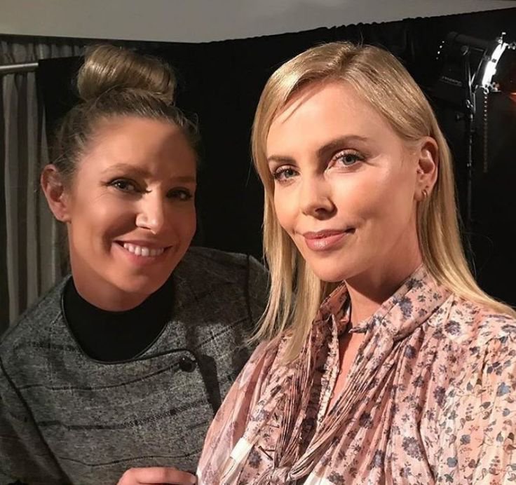 Charlize0usf's tweet photo. Chilling 😎 https://t.co/SCiiyTaiLJ