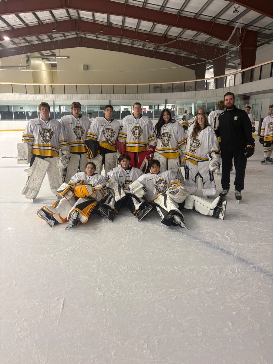 longo3434's tweet photo. Missing one of our 10 goalies in this photo, but the 2026-27 goalie union in Pilot Mound #CSSHL ๐ฆฌ #PrepSchoolLife #U18PrepM #U18PrepF #U17Prep #U17Varsity #U15Prep https://t.co/HxhvvwAbQk