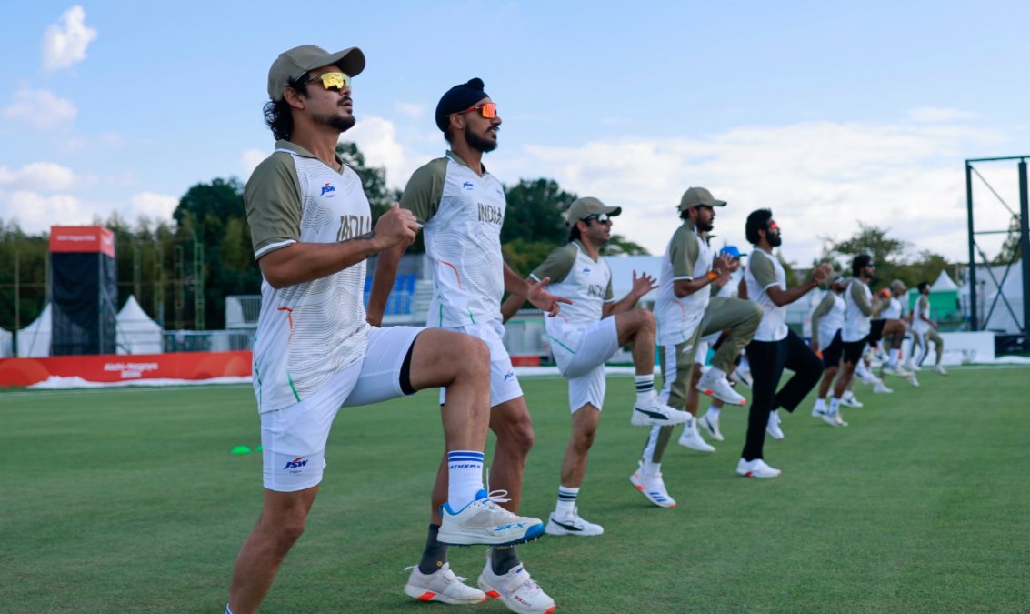 unfav_abhishek3's tweet photo. 🚨GOOD NEWS FOR CRICKET FANS🇮🇳

-Sun is out in Nagoya
-We are set to witness Asian semis today🤩

Was eagerly waiting to see India play cricket in Asian semis. https://t.co/3BTmGPCCWF