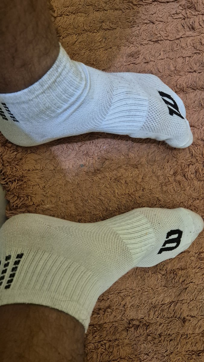 ta_fi_rool's tweet photo. #Pies #Tinnes #BoxerCk #Socks #MiercolesDeMorboYProvocación #MiercolesDePies #Rt #Olores #SeCaminaron9km #Veracruz #BocaDelRio #Vellos #Piernas #Pies #Rt #MD ? https://t.co/ITSRsQfTVO