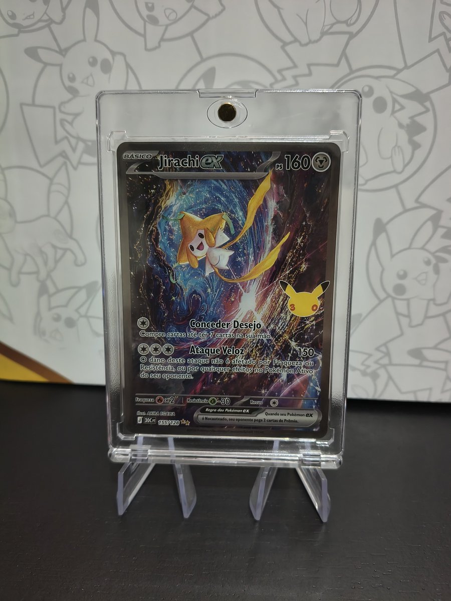 Coffee3301's tweet photo. Meus dois tesouros da coleção de 30 anos de Pokémon. Infelizmente não vou ter mais pois sou pobre https://t.co/cvFYEjYJc1