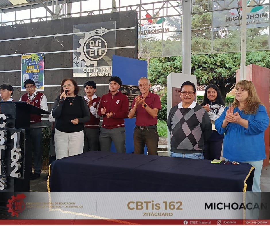 cbtis162's tweet photo. 🎓¡Más de 30 años de servicio, compromiso y entrega👏
El CBTIS 162 reconoce con profundo respeto y gratitud al C.P. Delfino Paniagua, quien después de más de 30 años de servicio ha culminado una importante etapa de su trayectoria profesional.
🐾CBTIS 162|Panteras que dejan huella https://t.co/UvjLTSVj27