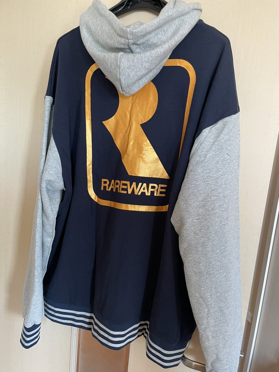 iDiOSLAB_D41's tweet photo. レア社の記念パーカー届いてヤル気Max🔥️ https://t.co/wvyYytaBQ7