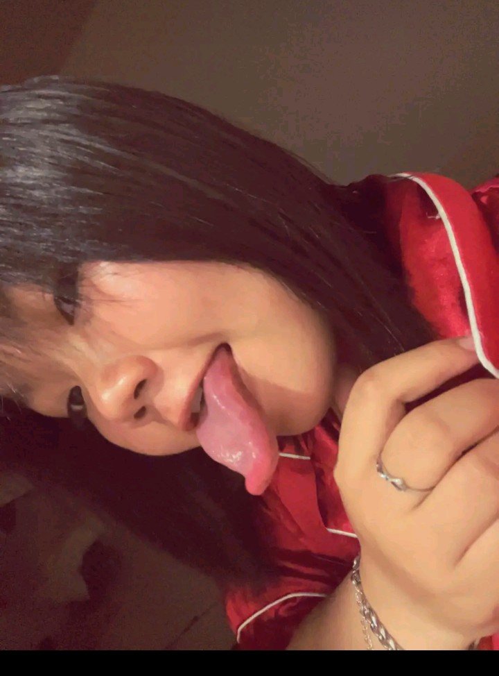 Room__123456789's tweet photo. Send me your big hard penis on my face  🥰🤗😍
#cumtribute #cocktribute #cumslut #cockslut #wanktribute https://t.co/Yrz7m7qoQi