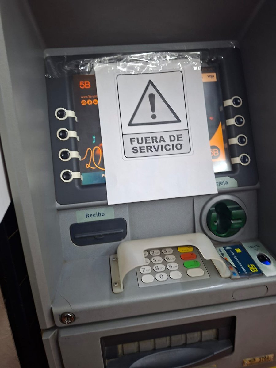 josealbertogtx's tweet photo. Que rápido va esta mierda mucha... Me están informando que en todo Amatitlán, Villa Nueva y Palín están así. No quiero causar pánico pero ante lo evidente... ¿Qué mierdas está pasando? 🤯 https://t.co/jkT5IqiG6H