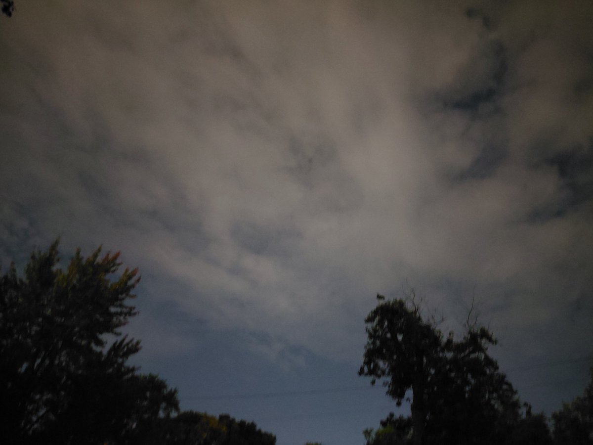 ohiohank's tweet photo. Clouds of gray #MyFrontDoor https://t.co/T4UMRhnYIm