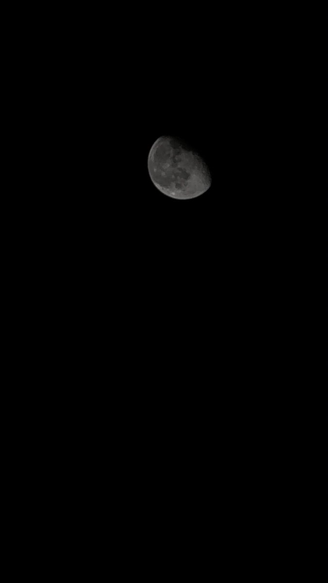 srr1l's tweet photo. -🌌🪄🤍 https://t.co/lHCdOSLL82