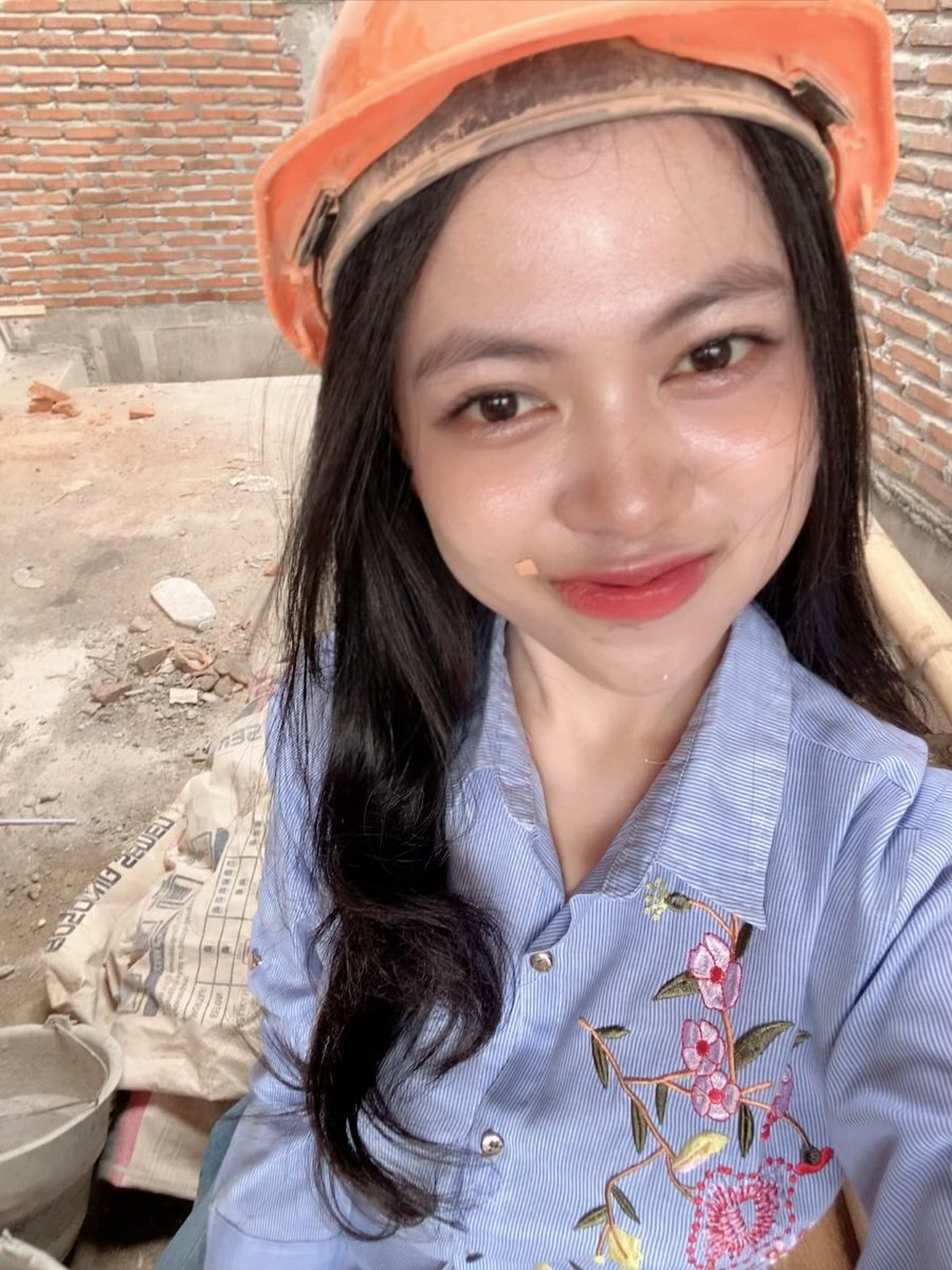 berybunni's tweet photo. maap ireng soalnya adek mainny panas panasan #izin https://t.co/LHoX1gqCgx