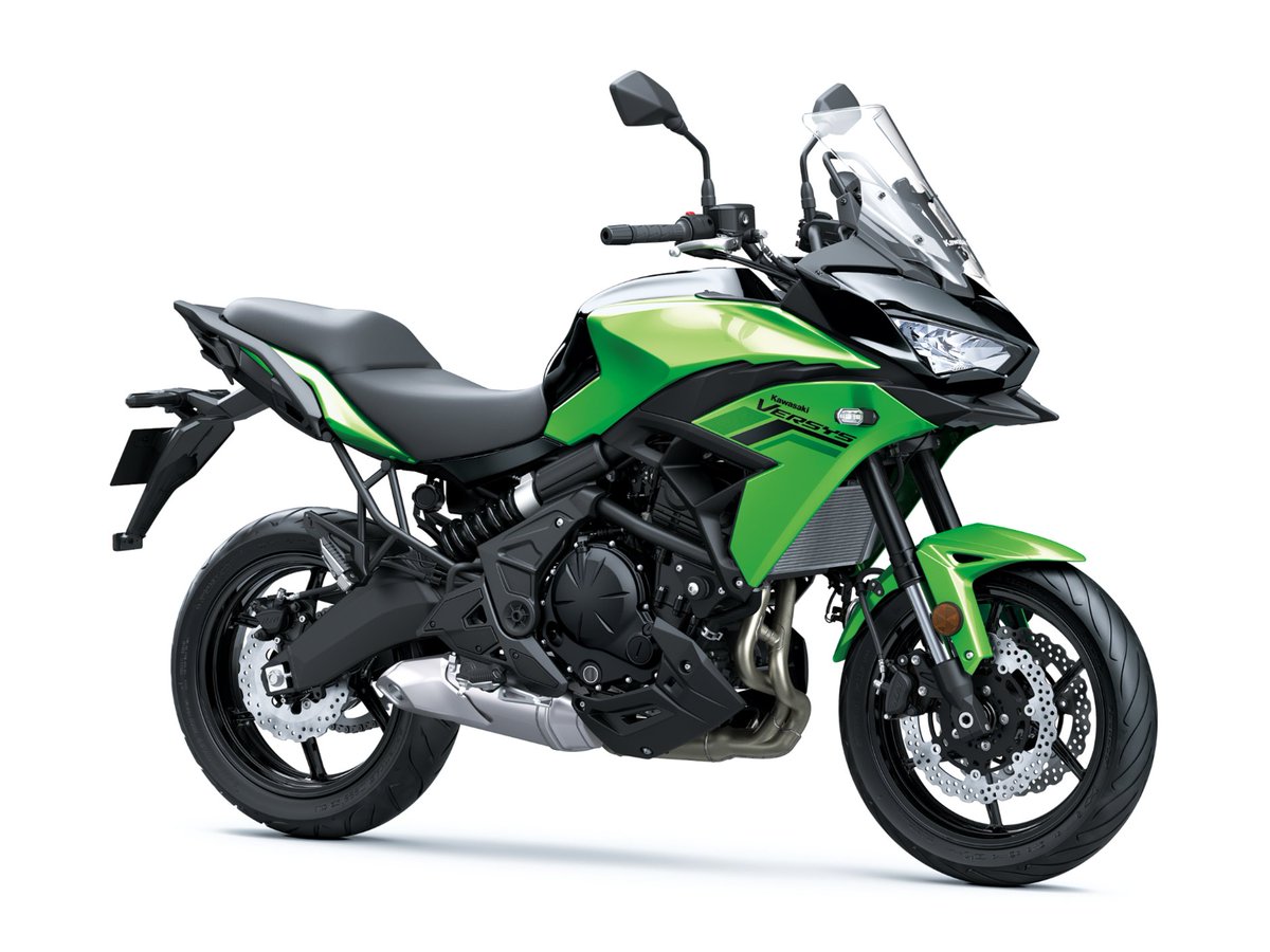 Kawasaki_JPN's tweet photo. 『VERSYS 650』
2027年モデルは本日10月1日より発売!
マルチパーパスモデル VERSYS 650 はライダーを次なる大冒険へいざないます。
▼製品詳細はこちら▼
https://t.co/hmlK6UPT7R
▼カタログ請求はこちら▼
https://t.co/2RW65FVqAe
#カワサキ #VERSYS #VERSYS650 https://t.co/xDWqj1agVa