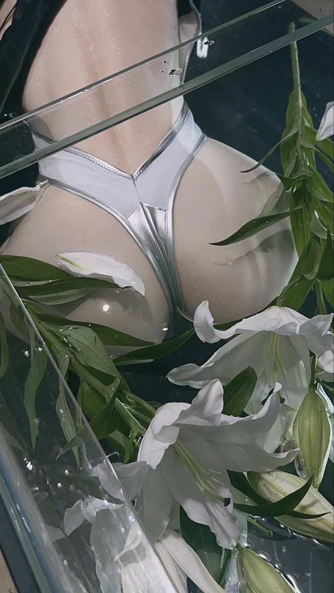 Vinnegal's tweet photo. 2B 🤍💦 https://t.co/vZ3Uqfjtcv