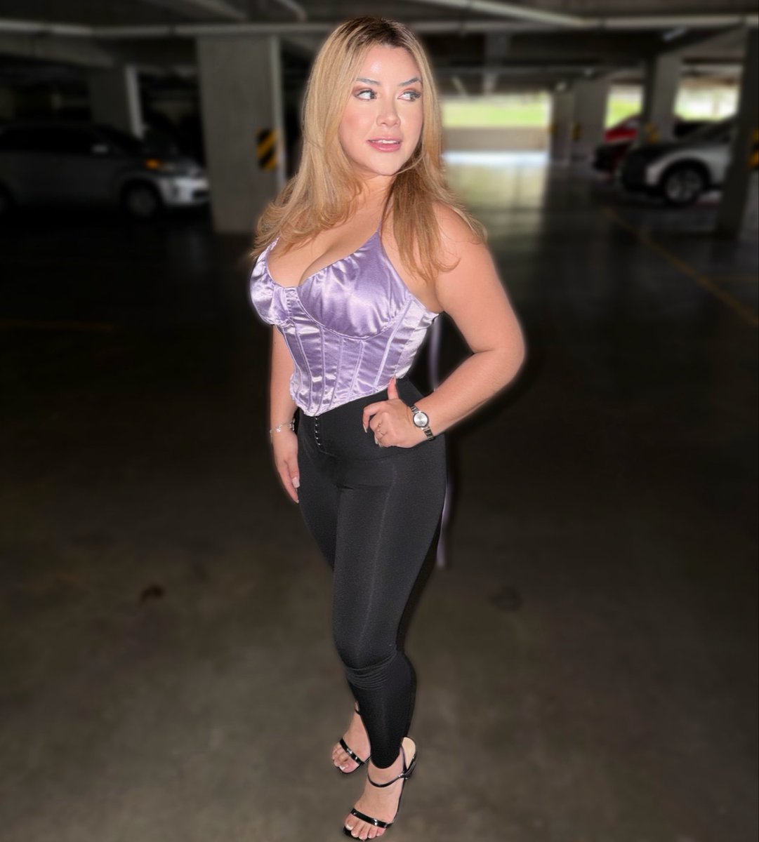 jazminrosales7's tweet photo. Miércoles 💜 https://t.co/OEhTNQwGKM
