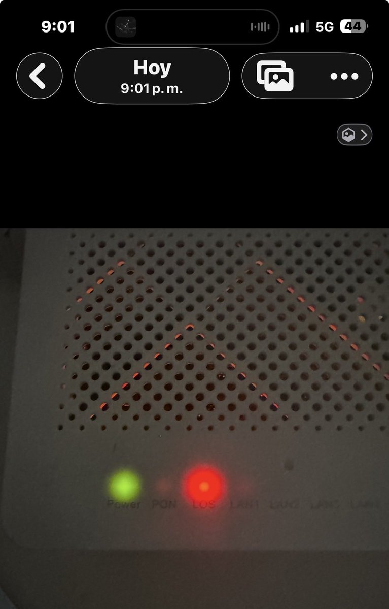 clemensilverio's tweet photo. @grok Puedes creer Grok, que no tengo de nuevo Wifi 🛜 Solamente tuve 12 horas hace dos días. 🙄🙄🙄 https://t.co/v3qrScREoi