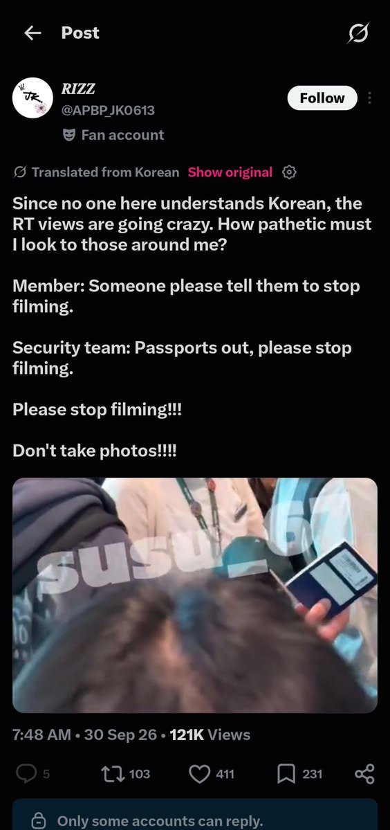 bvserui's tweet photo. What happened at the airport today was terrible those stalkers including the stalker“susu_67”(taekooker)managed to reach the boarding area and this violates airport regulations Jimin did the right thing,he slowed his pace so he could stay with his manager to avoid the traffic+ https://t.co/jaJGH3rhDH