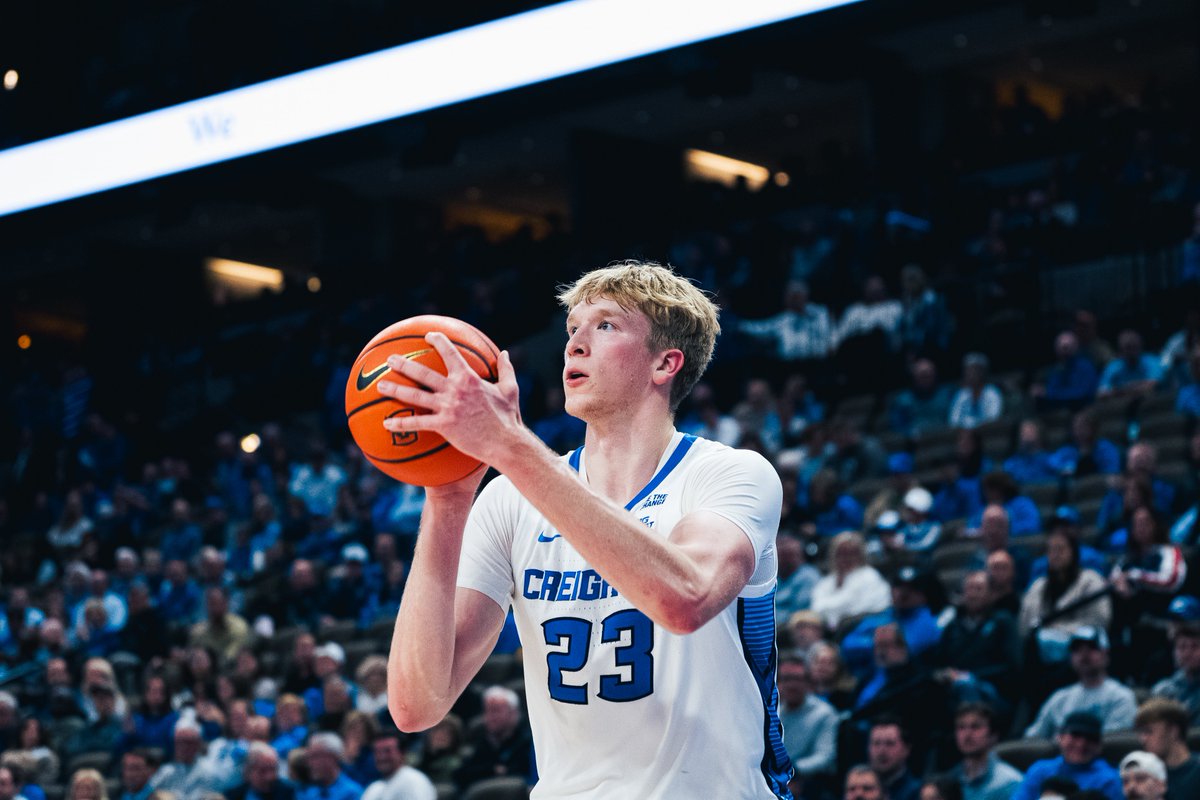 BluejayMBB's tweet photo. Happy Birthday, Jackson McAndrew! 🍰🎉 https://t.co/TTR2X5sCIc