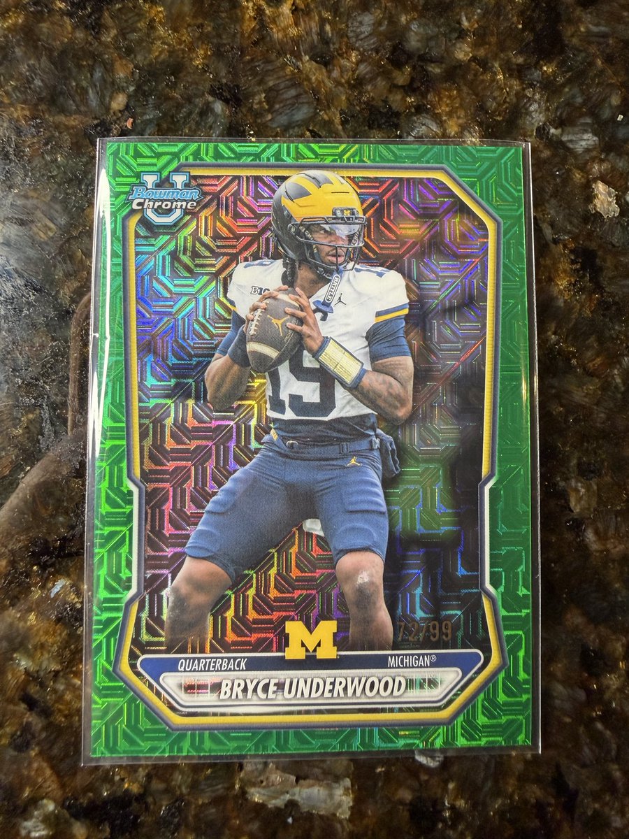 RipSeasonCards's tweet photo. Had an absolute blast ripping tonight and then this beauty showed up…

🏈 Bryce Underwood
🟢 Bowman Chrome Green /99
🎯 72/99

Nothing beats seeing that color hit and then finding the serial number. 🤯

@CardPurchaser 

#TheHobby #BowmanFootball #BryceUnderwood #MichiganFootball #SportsCards #CardCollector #RipSeason