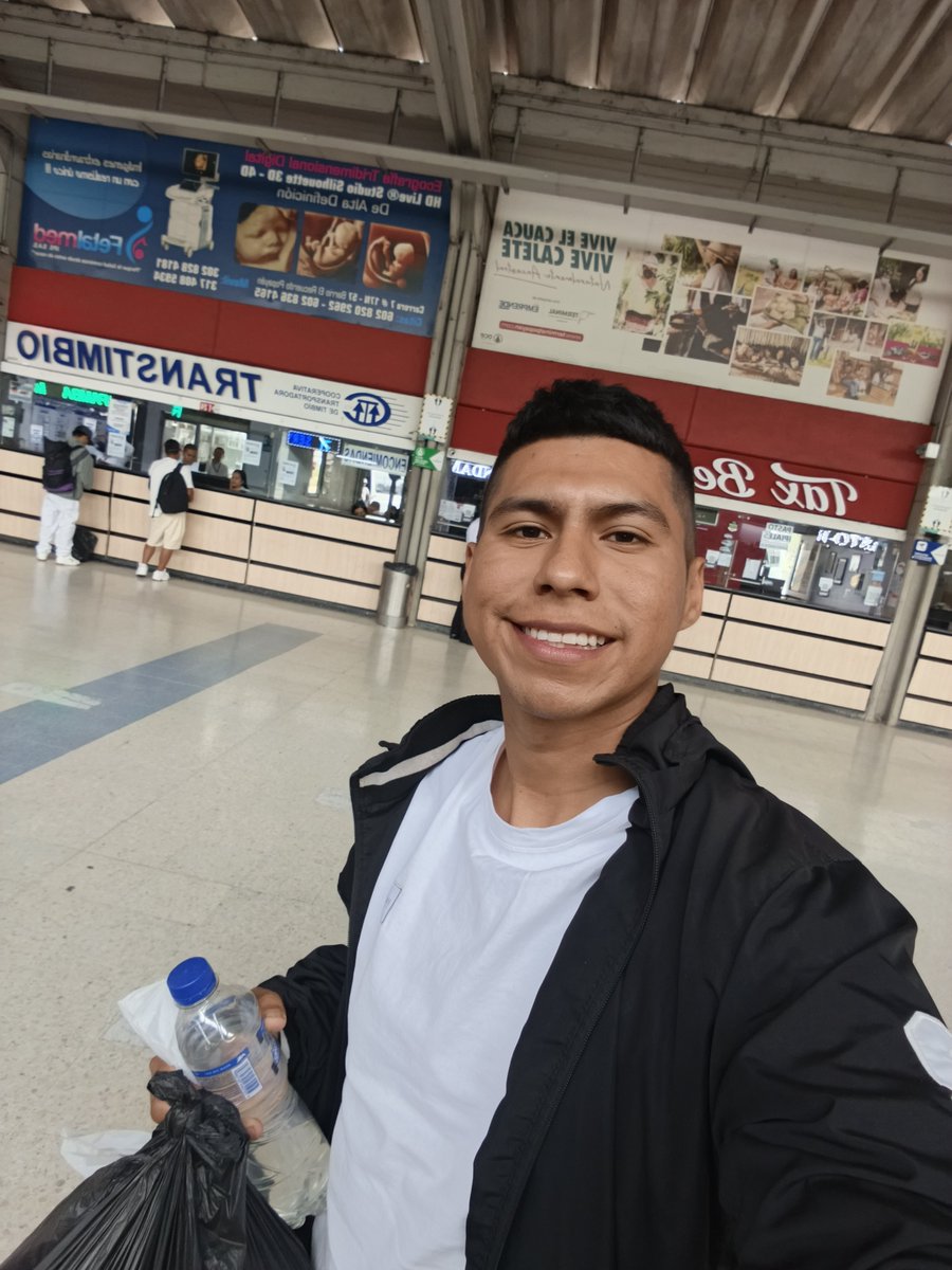 felipe_ort71063's tweet photo. Dejé Mi Tierra Argelia, Cauca para Trabajar por Muchos Sueños que Tengo 🙏🏻 con la Bendición de Dios Tarde o Temprano se que los Voy a Lograr 🙏🏻 Cada día doy lo Mejor de mi 💪🏻 Dios mío ayúdame cada Día, nunca me dejes sólo que sin tí no puedo 🙏🏻 gracias todos mis Familiares Amig@s https://t.co/9CugwDH0zQ