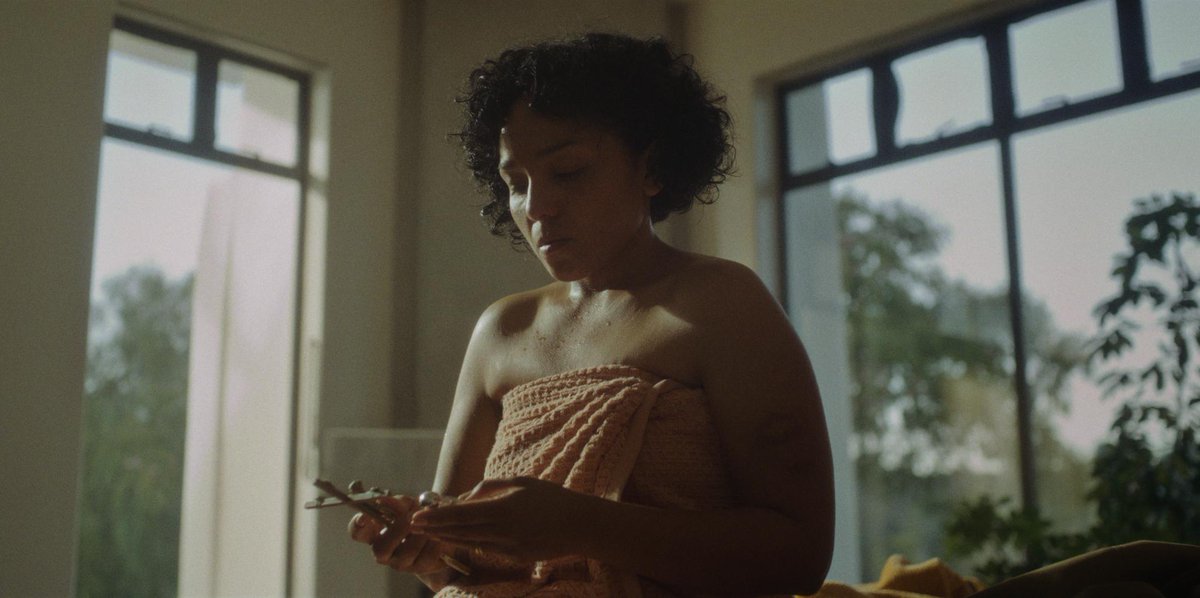 BainsFilmReview's tweet photo. Check out my review of Alexandria Collins' In Sickness and in Health.
#bainsfilmreviews #noblemenstudios #film #filmreview #movie #moviereview #review #short #narrative #art #artist #fy #fyp #foryoupage #filmmaker #critic #insicknessandinhealth #drama
https://t.co/ebLcTDamex https://t.co/EUWurixWEh
