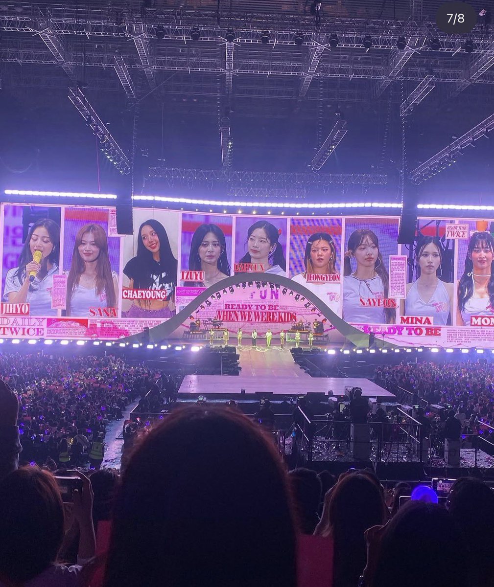 NayeonceABCD's tweet photo. Goosebumps malala pagpasok https://t.co/fEOh5PKqnA