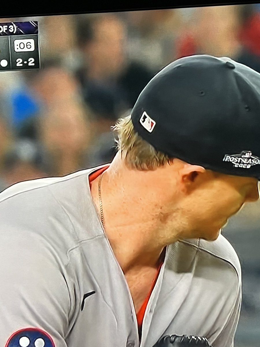 MikeCoseo2's tweet photo. Sonny gray is cheating point blank. Dude has pine tar or some substance on the side of his neck. Look at when he gets a new ball he goes right to the neck. @Jomboy_ @JoezMcfLy @TalkinJake  expose this dummy!!!!! https://t.co/QRRVV5ryDU