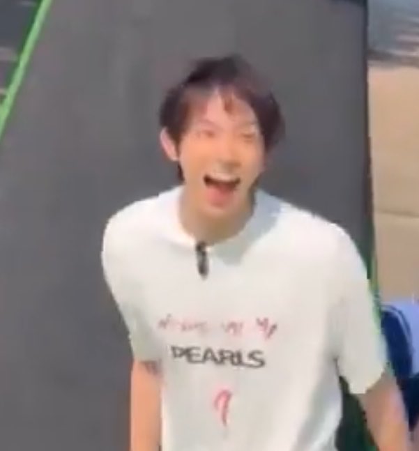 glazhee's tweet photo. his tiny bangs… why he is so aegi😭😭😭 https://t.co/mUdE8yGhZn