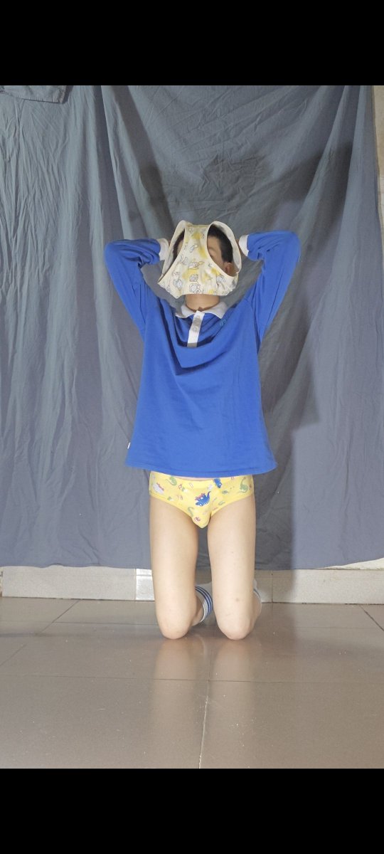 sp20041204's tweet photo. 自我惩罚
#惩罚 #体罚 #罚跪 #spanking https://t.co/yrAOIfGLm3