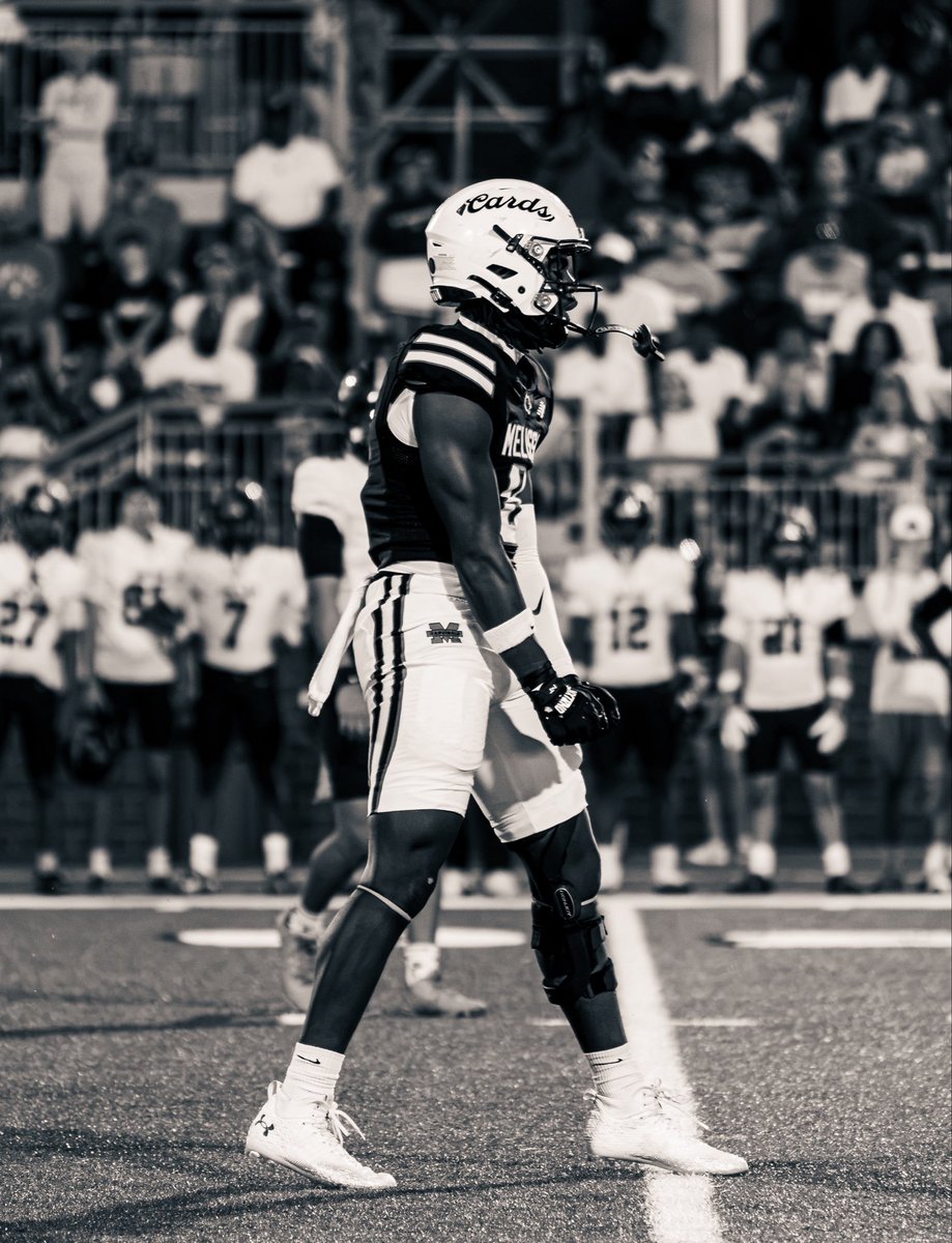 Owen_Willis25's tweet photo. Weeks 1-4 Highlights #BlackFlag 

https://t.co/v4k1awrTuN

@CoachTScoggin @MattNally1 @FootballMelissa @NathanielRHems1 https://t.co/pMTBucEJ5c