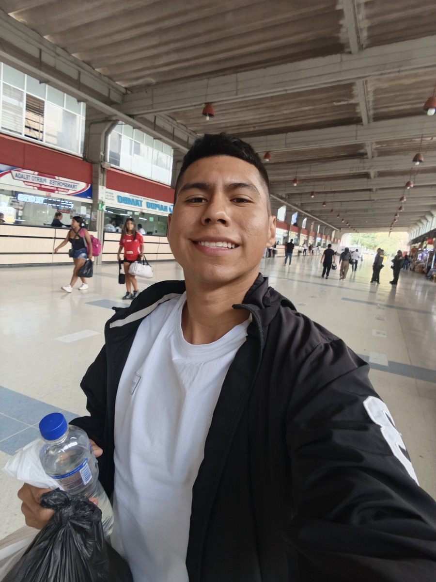 felipe_ort71063's tweet photo. Dejé Mi Tierra Argelia, Cauca para Trabajar por Muchos Sueños que Tengo 🙏🏻 con la Bendición de Dios Tarde o Temprano se que los Voy a Lograr 🙏🏻 Cada día doy lo Mejor de mi 💪🏻 Dios mío ayúdame cada Día, nunca me dejes sólo que sin tí no puedo 🙏🏻 gracias todos mis Familiares Amig@s https://t.co/9CugwDH0zQ