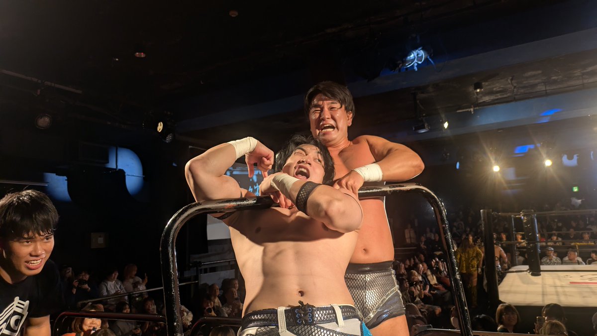 chosan244's tweet photo. 昨日のラスト新宿FACEは、お祭り興行でサイコー過ぎた💯💯💯
ここ最近見た興行の中で1番面白かったなぁ〜全レスラーが壊れまくって本当面白かった👍🍺
#新宿FACE #橋本千紘 #ドラゴンキッド #青柳優馬 #上野勇希 #イケメン https://t.co/GB4BOAchj4