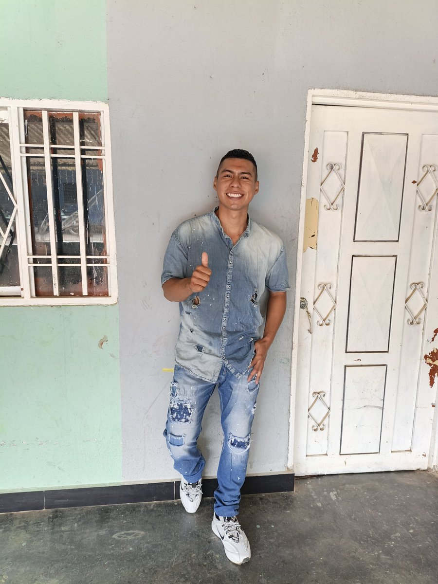 felipe_ort71063's tweet photo. Dejé Mi Tierra Argelia, Cauca para Trabajar por Muchos Sueños que Tengo 🙏🏻 con la Bendición de Dios Tarde o Temprano se que los Voy a Lograr 🙏🏻 Cada día doy lo Mejor de mi 💪🏻 Dios mío ayúdame cada Día, nunca me dejes sólo que sin tí no puedo 🙏🏻 gracias todos mis Familiares Amig@s https://t.co/BWpsTfn5vo