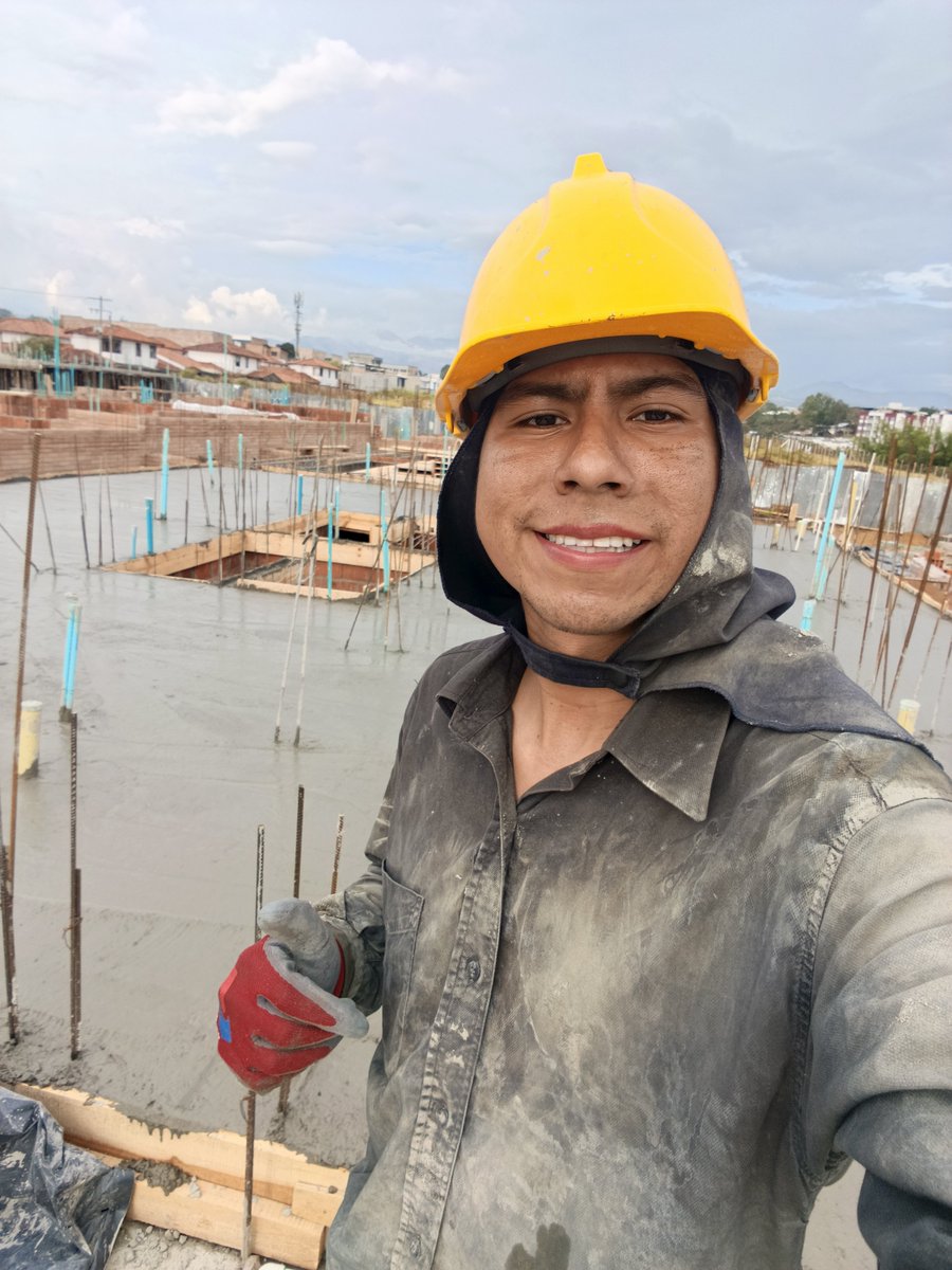 felipe_ort71063's tweet photo. Dejé Mi Tierra Argelia, Cauca para Trabajar por Muchos Sueños que Tengo 🙏🏻 con la Bendición de Dios Tarde o Temprano se que los Voy a Lograr 🙏🏻 Cada día doy lo Mejor de mi 💪🏻 Dios mío ayúdame cada Día, nunca me dejes sólo que sin tí no puedo 🙏🏻 gracias todos mis Familiares Amig@s https://t.co/nEbYXyPbAp