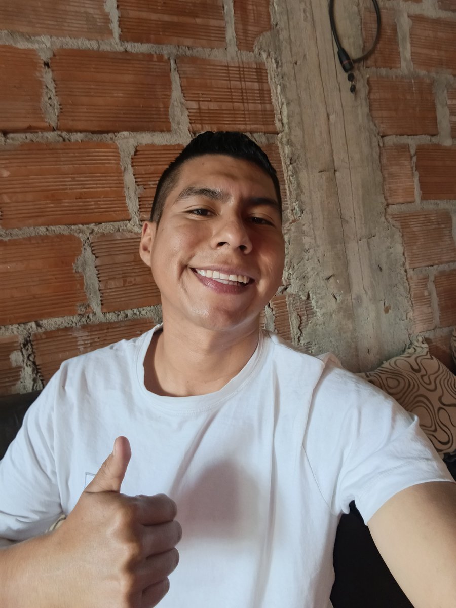 felipe_ort71063's tweet photo. Dejé Mi Tierra Argelia, Cauca para Trabajar por Muchos Sueños que Tengo 🙏🏻 con la Bendición de Dios Tarde o Temprano se que los Voy a Lograr 🙏🏻 Cada día doy lo Mejor de mi 💪🏻 Dios mío ayúdame cada Día, nunca me dejes sólo que sin tí no puedo 🙏🏻 gracias todos mis Familiares Amig@s https://t.co/Ipwl1zK00G