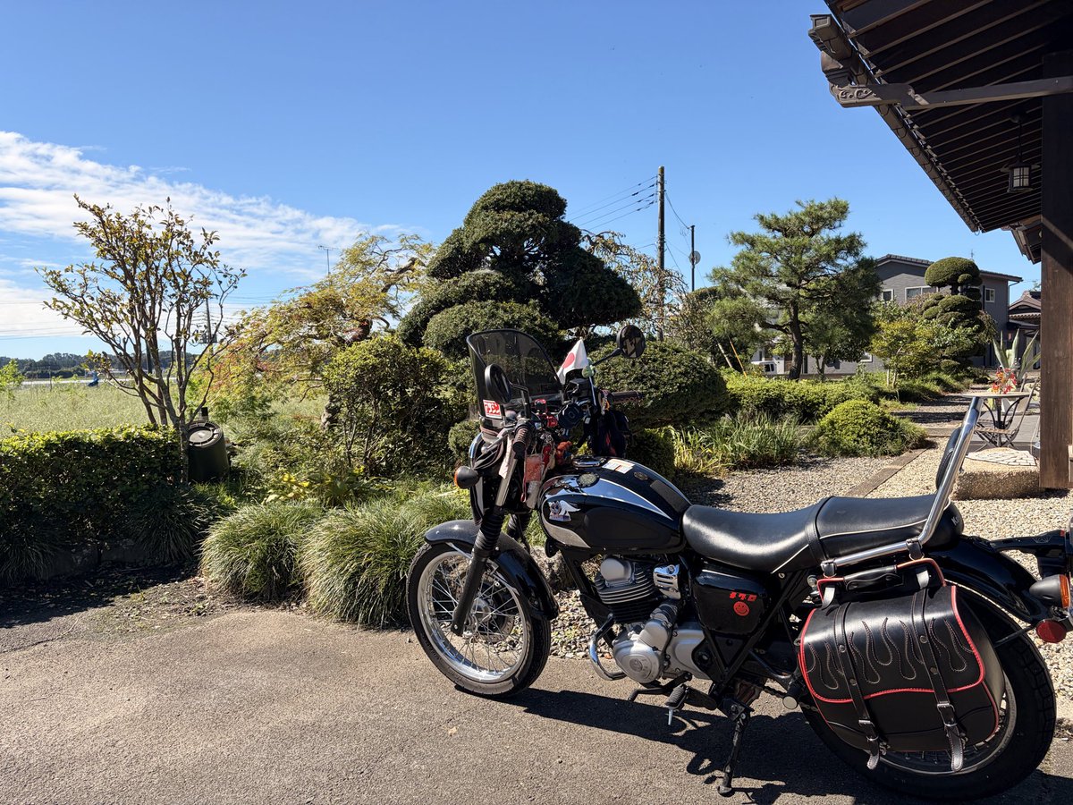 ir0nPUNX's tweet photo. フジは晴れたり、日本バレ。

#kawasaki メグロ s1
#シーシーバー
#昭和の不良スタイル
#嫁のバイク https://t.co/5i1kHF5WSZ