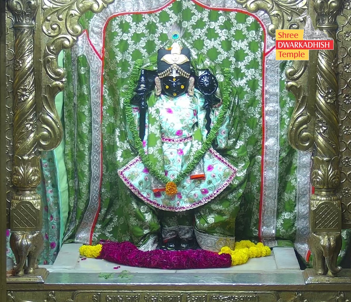 DwarkaOfficial's tweet photo. राजाधिराज द्वारकाधीश जी के मङ्गला आरती दर्शन 🙏🏻
श्री द्वारकाधीश मंदिर द्वारका,गुजरात
दिनांक :- 01/10/2026 गुरुवार                                                                         

#dwarka #manglaaarti
#ShridwarikadhishmandirOfficial https://t.co/iBv7tcgDm6