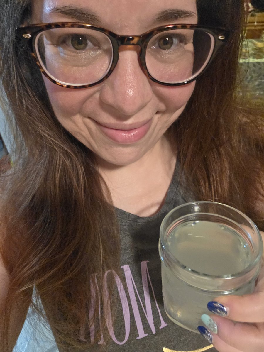 luvs2hike42's tweet photo. "Someone pour me up a double shot of whiskey, they know me and Jack Daniel's got a history." Except it's Rum tonight! 🤪 I hope to pass out later. You all have a good night! 😘 https://t.co/QLwRWzxBBc