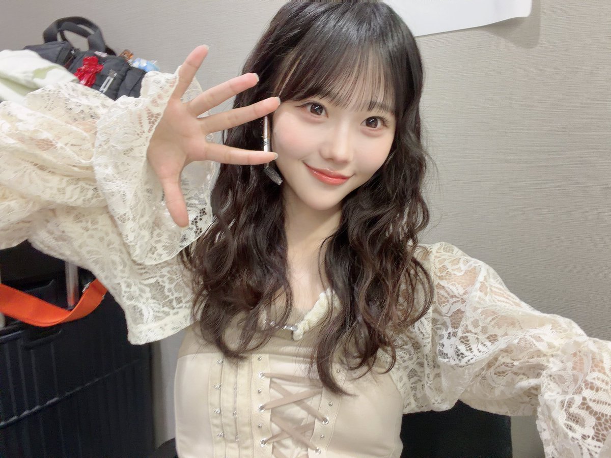 marin_ms_0329's tweet photo. おはよううちゅう

きょうもむりしないでいいのだよ

みてみて眉毛のブラシで韓国アイドルになれたの https://t.co/WmZrF0wTCY