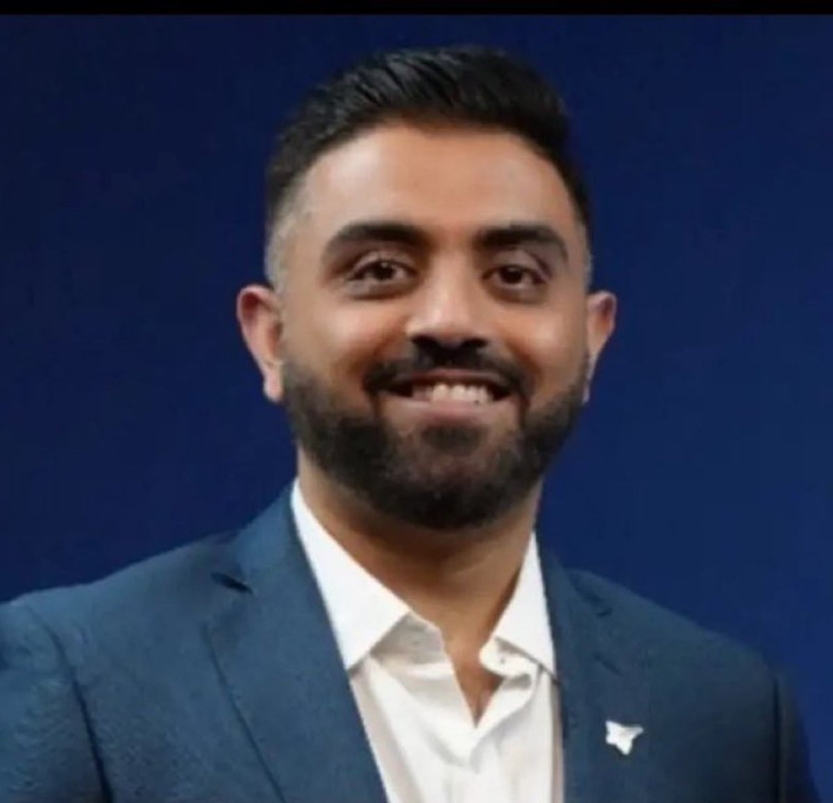 HindutvaCaptain's tweet photo. Our hero  🔥                                your hero 🤮 

We are not same bro  ! https://t.co/oCDToyhRRq