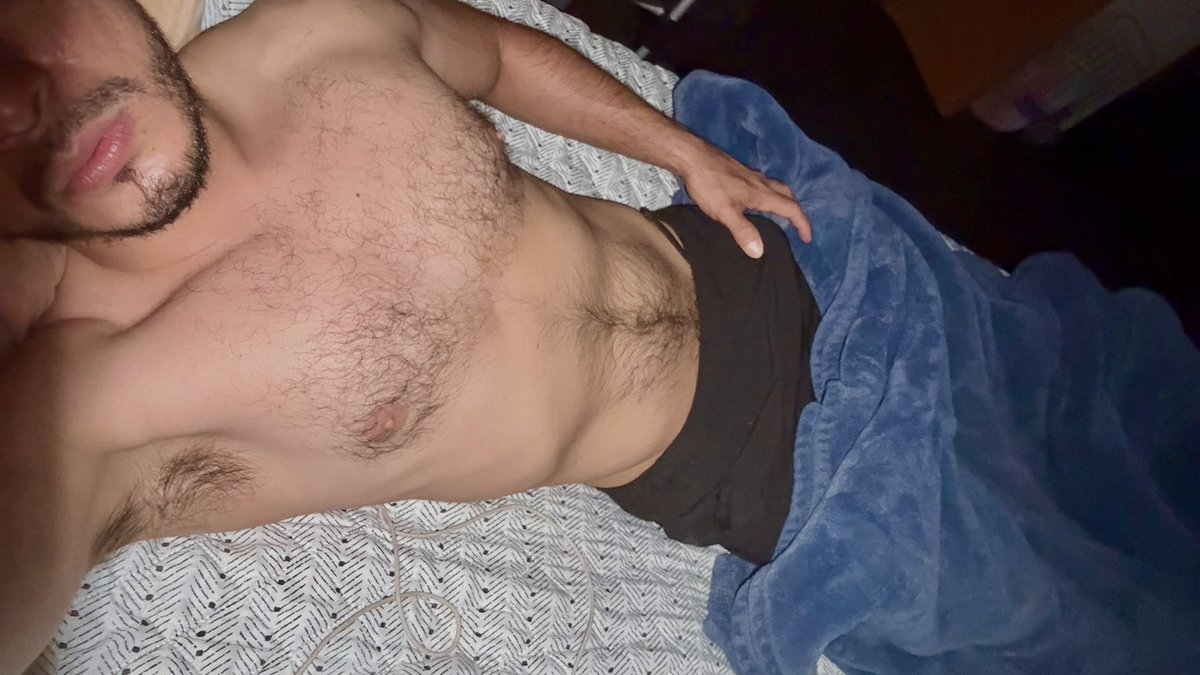 adanher385's tweet photo. Noches ✨😏
 #gym  #fypシ゚viral  #destacar https://t.co/mRpCVpsJEb