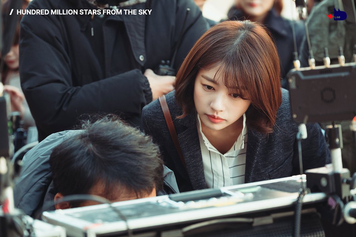 studiodragonKR's tweet photo. A captivating couple that comes to mind every fall🍂
Celebrating the 8th anniversary of the drama of your lifetime, #HundredMillionStarsFromtheSky

#스튜디오드래곤10주년 #어쩌면당신의인생드라마 
#StudioDragon10th #DramaofLifetime https://t.co/TQyCD4SNIM