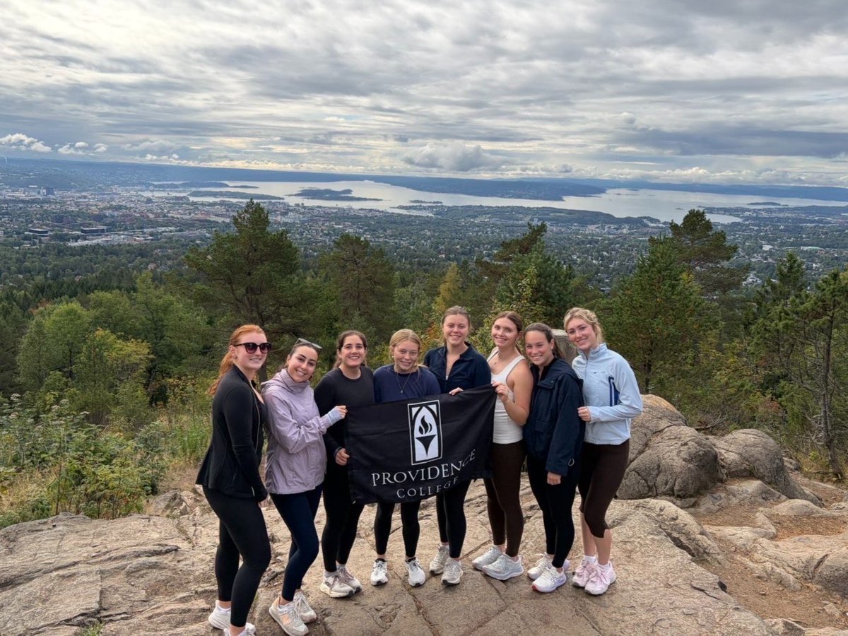 ProvidenceCol's tweet photo. ✈️🇳🇴 One weekend in Norway, eight Friar friends, and plenty of views to remember. 🫶 

A glimpse at the adventures waiting beyond Friartown for our students studying abroad. 🌎 https://t.co/zidf2KOI32