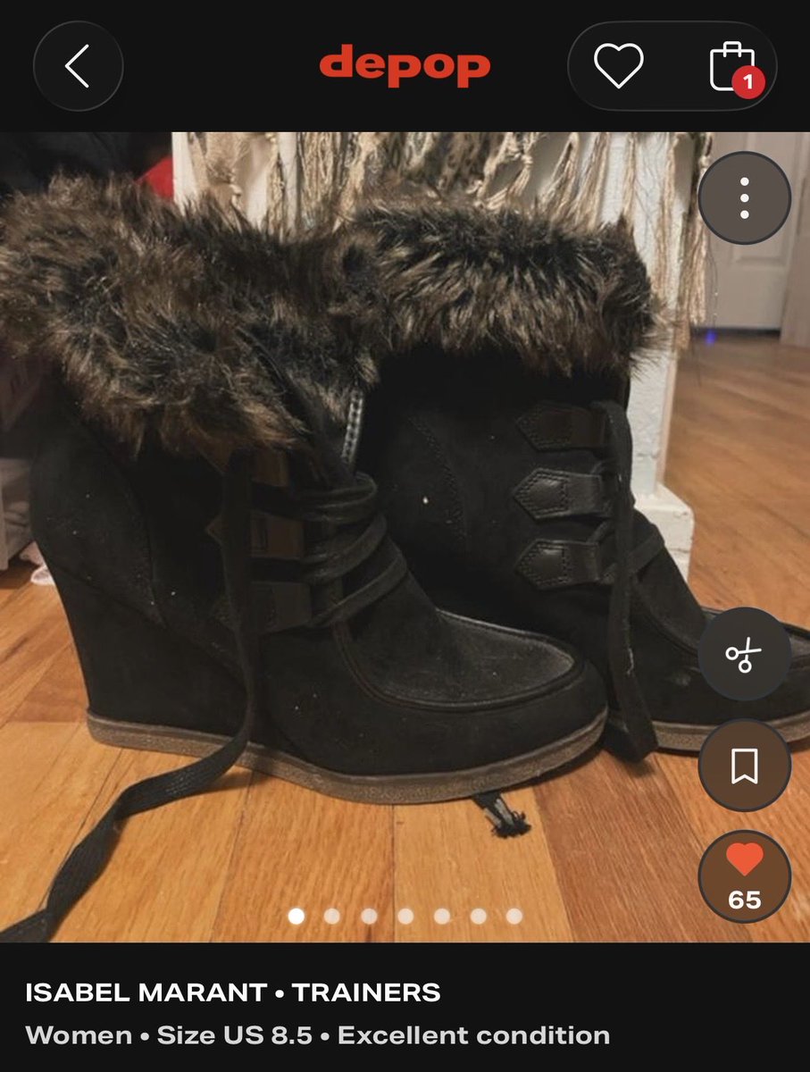 moondiive's tweet photo. smb should buy these for me 👀👀 i’ll send toe pics https://t.co/5kKOz7Iflg